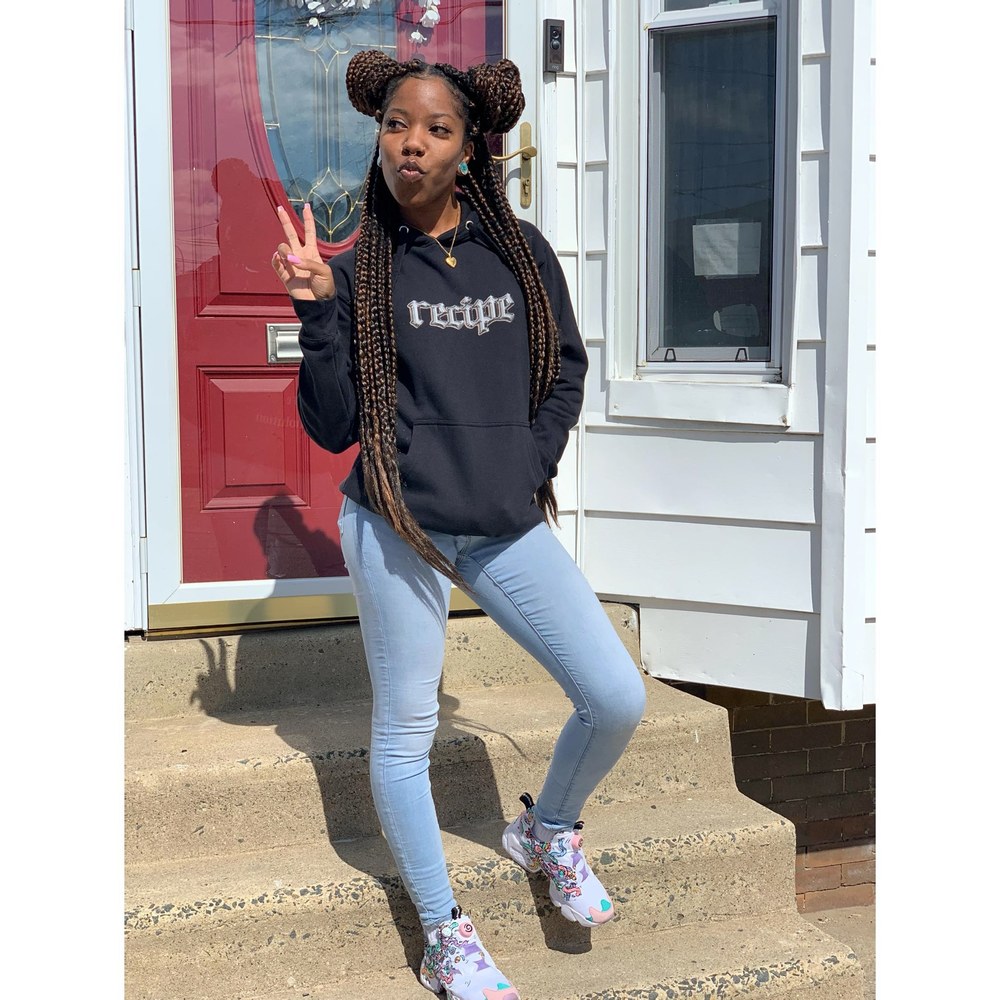 Meet your Posher, T'keyah
